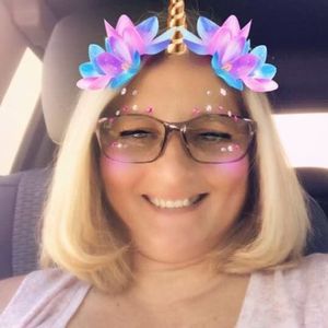 Meet your Posher, Carmen